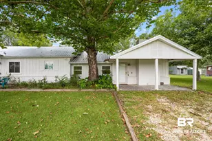 24663 Chestnut St, Elberta, AL 36530 - Photo 1