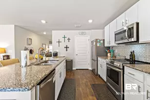 10390 Ruffian Rte, Daphne, AL 36526 - Photo 17