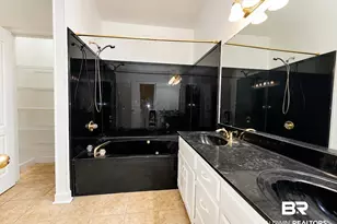 105 Blackthorne Cir, Daphne, AL 36526 - Photo 13