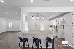 6058 N Highland Woods Dr, Mobile, AL 36608 - Photo 9