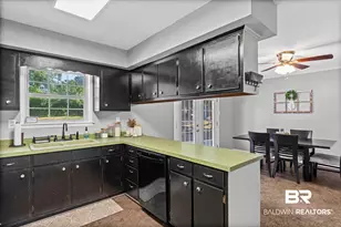 5612 N Vista Bonita Dr, Mobile, AL 36609 - Photo 7