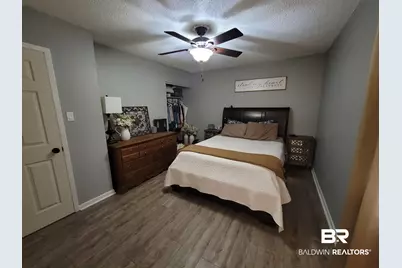 200 W Sycamore Avenue, Foley, AL 36535 - Photo 13
