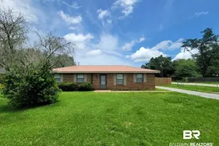 200 W Sycamore Ave, Foley, AL 36535 - Photo 1
