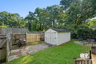 205 Pinehill Dr, Mobile, AL 36606 - Photo 29