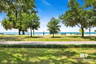 403 S Mobile St, Fairhope, AL 36532 - Photo 11