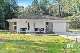 1933 Wildwood Pl, Mobile, AL 36609 - Photo 1