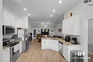 22976 Ridgewood Dr, Robertsdale, AL 36567 - Photo 5