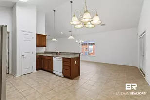 410 Dolphin Ave, Gulf Shores, AL 36542 - Photo 11