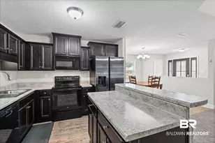 1254 W Forest Glen Dr, Mobile, AL 36618 - Photo 9