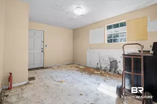 401 Frederick Ave, Fairhope, AL 36532 - Photo 5