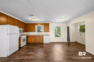 208 W Verbena Ave, Foley, AL 36535 - Photo 5