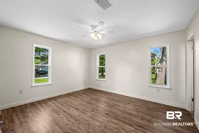 208 W Verbena Avenue, Foley, AL 36535 - Photo 13