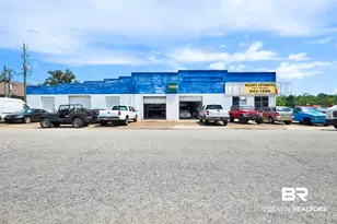 301 N McKenzie St, Foley, AL 36535 - Photo 1