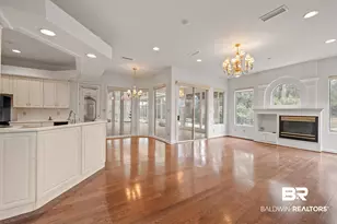 305 Clubhouse Dr, Fairhope, AL 36532 - Photo 9