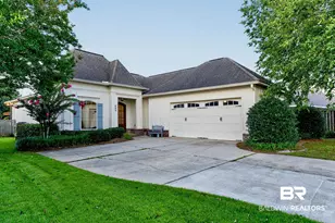 689 Norman Ln, Fairhope, AL 36532 - Photo 1
