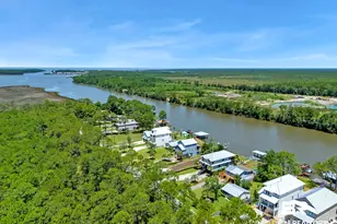810 W Canal Dr, Gulf Shores, AL 36542 - Photo 27