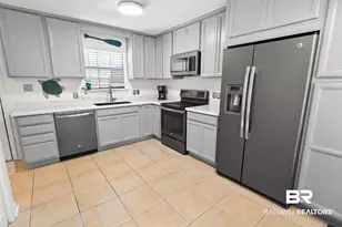 389 Clubhouse Dr, Gulf Shores, AL 36542 - Photo 9