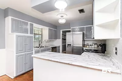 4587 N Woodcliff Drive, Mobile, AL 36693 - Photo 11