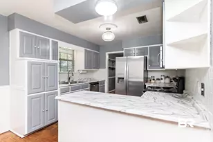4857 N Woodcliff Dr, Mobile, AL 36693 - Photo 11