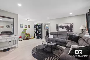 4305 Kwajalein Dr, Mobile, AL 36609 - Photo 5