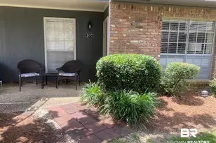 207 S Mobile St, Fairhope, AL 36532 - Photo 1