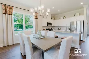 384 Dover St, Fairhope, AL 36532 - Photo 9