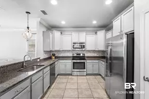 248 Hawthorne Cir, Fairhope, AL 36532 - Photo 7