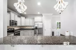 248 Hawthorne Cir, Fairhope, AL 36532 - Photo 9