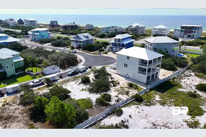 337 Gulfview Lane, Pensacola, FL 32507 - Photo 9