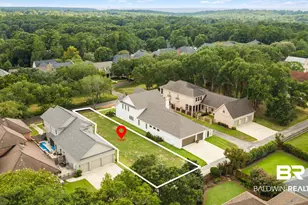 108 Savannah Square, Fairhope, AL 36532 - Photo 1