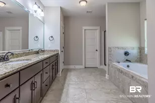 611 Nathaniel Ave, Fairhope, AL 36532 - Photo 15