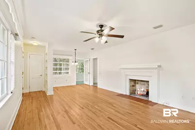 1009 W Pinewood Dr, Mobile, AL 36618 - Photo 13
