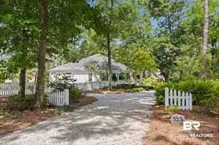 325 Grays Ln, Daphne, AL 36526 - Photo 11
