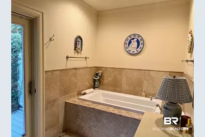 18170 Scenic Highway 98 #APT 9, Fairhope, AL 36532 - Photo 11