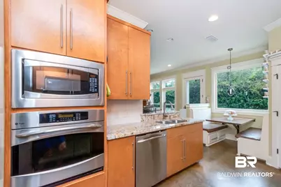 300 Perdido, Fairhope, AL 36532 - Photo 19