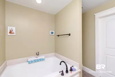 300 Perdido, Fairhope, AL 36532 - Photo 37
