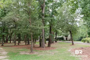 6740 Poulsen Ln, Fairhope, AL 36532 - Photo 3