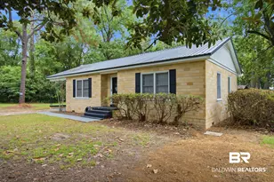 402 E 11th St, Bay Minette, AL 36507 - Photo 3