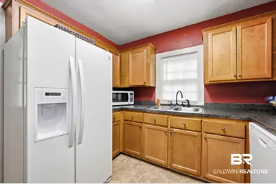 402 E 11th St, Bay Minette, AL 36507 - Photo 11