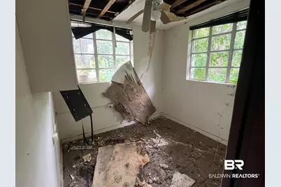 401 W Highland Ave, Mobile, AL 36610 - Photo 15