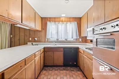 3813 Conway Dr, Mobile, AL 36608 - Photo 9