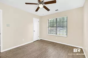 404 W Pedigo Ave, Foley, AL 36535 - Photo 21