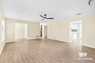 404 W Pedigo Ave, Foley, AL 36535 - Photo 9