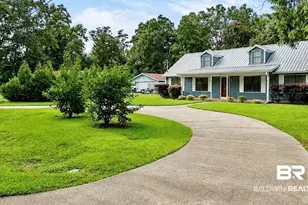 404 W Pedigo Ave, Foley, AL 36535 - Photo 1
