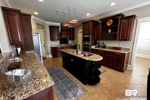 814 Darrah St, Fairhope, AL 36532 - Photo 3