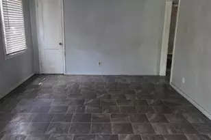 2074 N Gimon Cir, Mobile, AL 36605 - Photo 7