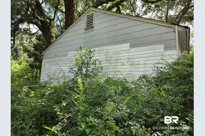 2074 N Gimon Cir, Mobile, AL 36605 - Photo 15