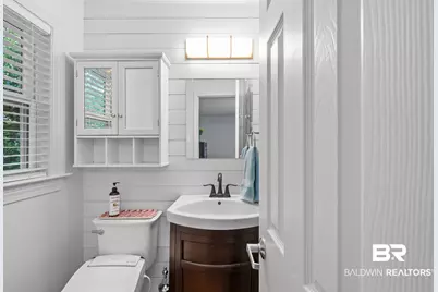 212 Pinecrest Ln, Fairhope, AL 36532 - Photo 15