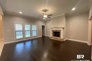 253 Hawthorne Cir, Fairhope, AL 36532 - Photo 5