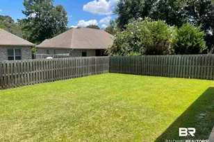 253 Hawthorne Cir, Fairhope, AL 36532 - Photo 15